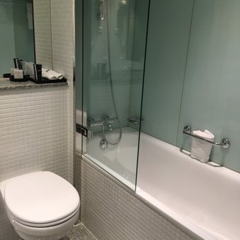 Hotel Imperial - Bathroom - Hotels Near Me - København V, 84 Hotel Imperial - Bathroom - Hotels Near Me - København V, 84