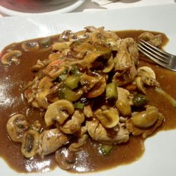 Distel - Schweinefiletspitzen mit selbstgemachten Spätzle dazu gab es ein Salatteller.