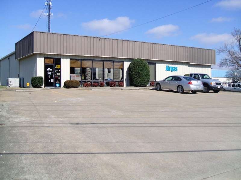 AIRGAS STORE Updated April 2024 161 W Dunbar Cave Rd, Clarksville