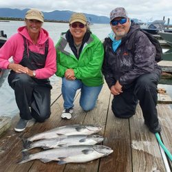Reel Premier Fishing Guides - Lisa, Linda and Matt with 3 Chinook