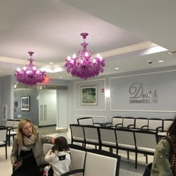 Derick Dermatology - Elgin - Lobby