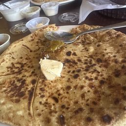Mix stuffed paratha which had stuffed potatoes, paneer and cauliflower with spices Mix stuffed paratha which had stuffed potatoes, paneer and cauliflower with spices