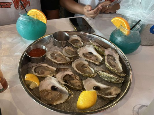 Shaking seafood by null