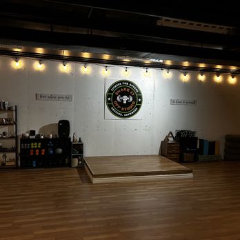 Shake It Off Studio - Fitness & Instruction Near Me - Guelph, Ontario
