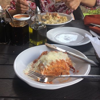 Italia Mía - Fettuccine with shrimp and the lasagna - Italian Near Me - Guadalajara, JAL Italia Mía - Fettuccine with shrimp and the lasagna - Italian Near Me - Guadalajara, JAL