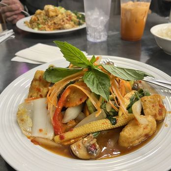Thai Kitchen 29 - Thai basil entree with veggies and tofu (sriracha fried rice in the background). - Thai Near Me - New Britain, Connecticut
