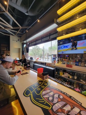 Losers Bar by null