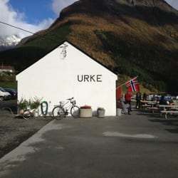 Cafe Souvenir - Urke is a really cute town of 53 people