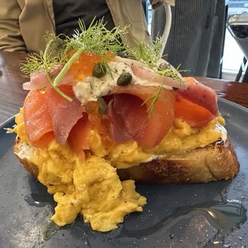 Fig & Ginger - The Ocean, scrambled eggs, smoked salmon, pickled red onion, capers, sour cream, pickled chili and salmon caviar - Breakfast & Brunch Near Me - Honolulu, Hawaii