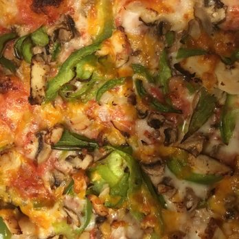 Barro's Pizza - This is the replacement pizza: fresher, but still cold and old. - Pizza Near Me - Glendale, Arizona