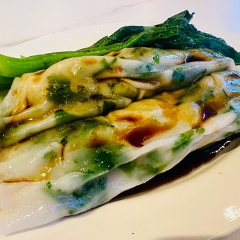 Dim Sum Palace - Chinese Cilantro Rice Noodle Roll - Dim Sum Near Me - New York, New York Dim Sum Palace - Chinese Cilantro Rice Noodle Roll - Dim Sum Near Me - New York, New York