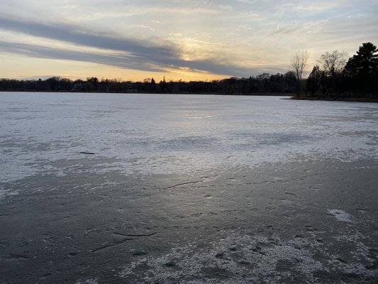 Lake of the Isles Park by null