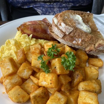 J's Brothers Restaurant - breakfast special, like $8.99.  fantastic. - Breakfast & Brunch Near Me - Pawtucket, Rhode Island