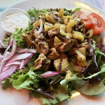 Fire on the Mountain - Jamaican Jerk Salad with chicken was mighty tasty. - Barbeque Near Me - Portland, Oregon Fire on the Mountain - Jamaican Jerk Salad with chicken was mighty tasty. - Barbeque Near Me - Portland, Oregon