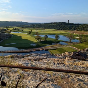 Payne's Valley Golf Course - Hole 18 - Cocktail Bars Near Me - Hollister, Missouri