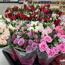 Grocery Outlet - Beautiful flowers arrangement for Valentine's Day