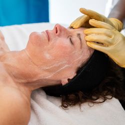 Kintsu MedSpa & Wellness - Davis