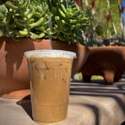 Edna's Eatery - Lousy coffee and not recommended.