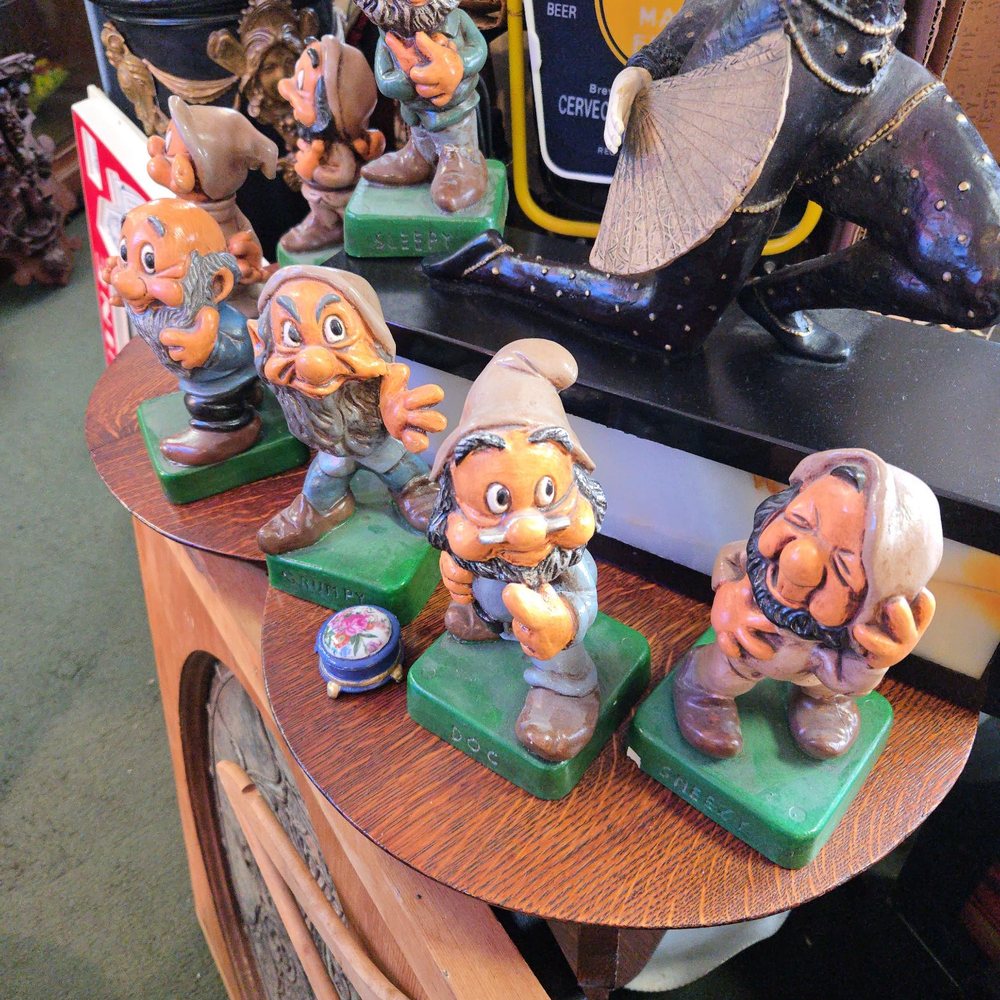 Antique Corral - Antiques Near Me - Redondo Beach, California