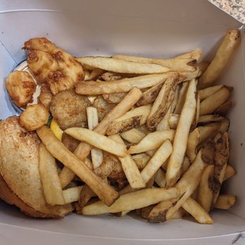 Central Standard - What the burger looked like. Literally "Oh, No" thank you . - Burgers Near Me - Bettendorf, Iowa Central Standard - What the burger looked like. Literally "Oh, No" thank you . - Burgers Near Me - Bettendorf, Iowa