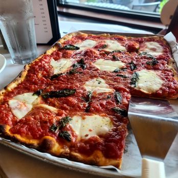 Calderone Club - Pizza Near Me - Milwaukee, Wisconsin Calderone Club - Pizza Near Me - Milwaukee, Wisconsin