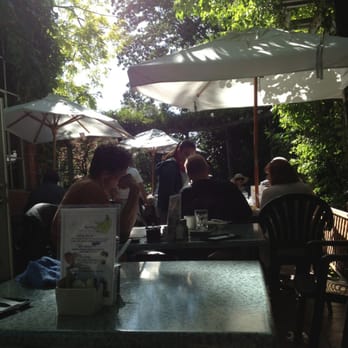 Half Day Cafe - Nice pleasant day for outdoor seats - Breakfast & Brunch Near Me - Kentfield, California Half Day Cafe - Nice pleasant day for outdoor seats - Breakfast & Brunch Near Me - Kentfield, California