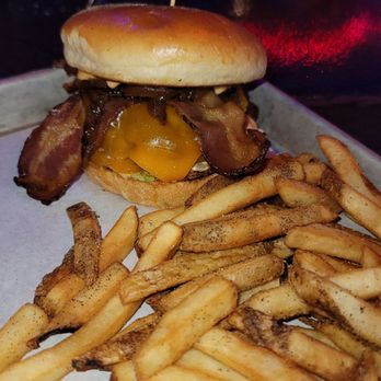Ringside Bar & Grill - Burger and frys where definitely a 8-9 out of 10. - Sports Bars Near Me - Lake Elsinore, California