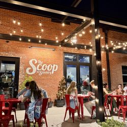The Scoop N Scootery - Outside