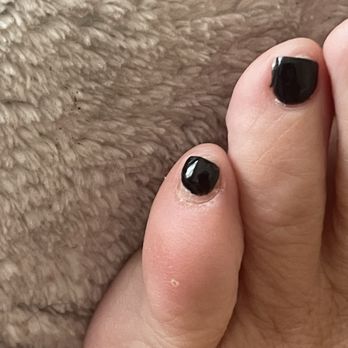 Polished Salon - Toenail not complete painted - Nail Salons Near Me - Jackson, Tennessee