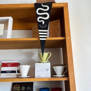 Constellation Coffee - Coffee & Tea Near Me - La Cañada Flintridge, California