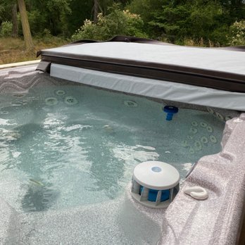 San Juan Property Management - broken cover for spa - Vacation Rentals Near Me - Friday Harbor, Washington
