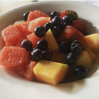Spago Trattoria & Pizzeria - fresh fruit bowl - Italian Near Me - Windsor, Ontario Spago Trattoria & Pizzeria - fresh fruit bowl - Italian Near Me - Windsor, Ontario
