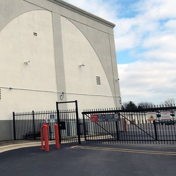 Public Storage - Self Storage Near Me - Libertyville, Illinois Public Storage - Self Storage Near Me - Libertyville, Illinois