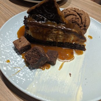 Demetres Shops At Don Mills - Brownie Points Cheesecake - Desserts Near Me - Toronto, Ontario