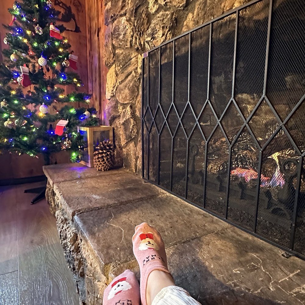 The Big Brrrr Cabin - Fireplace - Vacation Rentals Near Me - Big Bear, California The Big Brrrr Cabin - Fireplace - Vacation Rentals Near Me - Big Bear, California