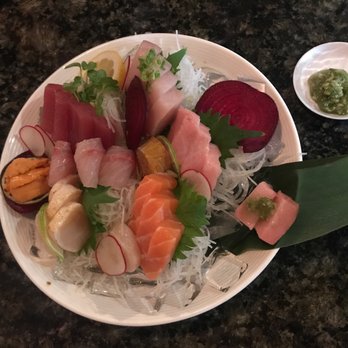 Aiko - Medium Sashimi. - Sushi Bars Near Me - Rancho Cordova, California