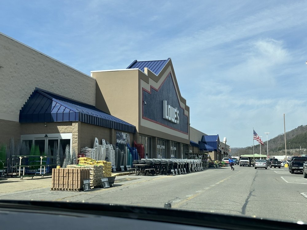 LOWE’S HOME IMPROVEMENT Updated August 2024 183 Cassady Blvd