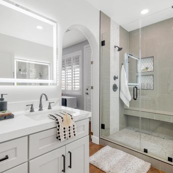 Jerezee Construction - Larger walk in shower - General Contractors Near Me - Las Vegas, Nevada Jerezee Construction - Larger walk in shower - General Contractors Near Me - Las Vegas, Nevada