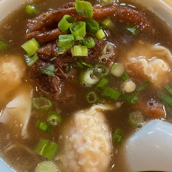 Mike's Noodle House - Beef 9. Wonton and Beef Brisket Noodle Soup - Cantonese Near Me - Seattle, Washington