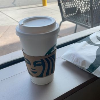 Starbucks - Coffee & Tea Near Me - Savannah, Georgia