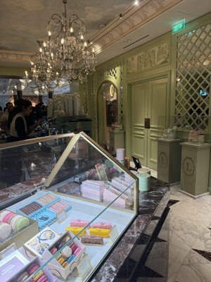 Ladurée Bonaparte by null