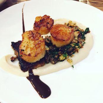 Tolon - Divers scallops with mushrooms, cauliflower mash, and black garlic. - New American Near Me - Fort Wayne, Indiana Tolon - Divers scallops with mushrooms, cauliflower mash, and black garlic. - New American Near Me - Fort Wayne, Indiana