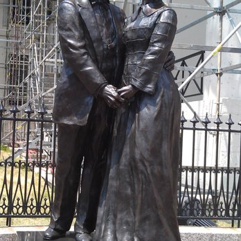 Old Courthouse - Dred and Harriet Scott - Landmarks & Historical Buildings Near Me - Saint Louis, Missouri