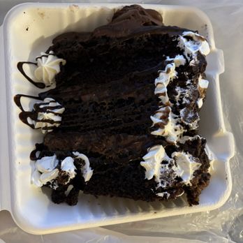 The Pub & Restaurant - Chocolate Torte cake - Pubs Near Me - Gettysburg, Pennsylvania