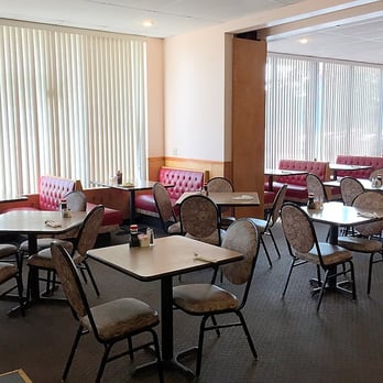 The Happy Dragon - Dining Area - Chinese Near Me - Kansas City, Missouri