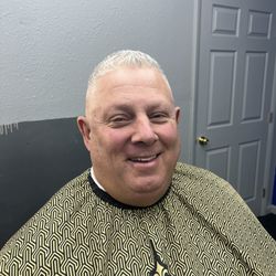 A Touch Of Class Barbershop - My good friend Cliff coming in for a haircut before he goes to the Las Vegas poker championship!