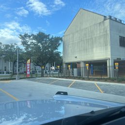 Curbside orders Curbside orders