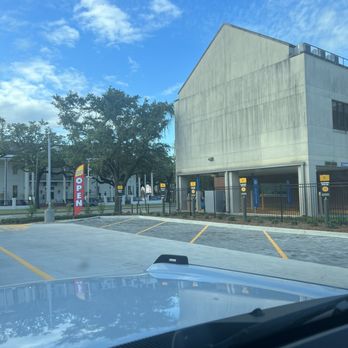 McDonald's - Curbside orders - Burgers Near Me - New Orleans, Louisiana McDonald's - Curbside orders - Burgers Near Me - New Orleans, Louisiana