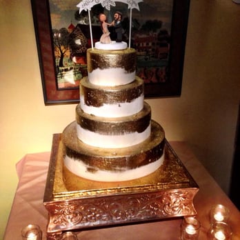 Lochel's Bakery - Our wedding cake from Lochel's - Bakeries Near Me - Hatboro, Pennsylvania