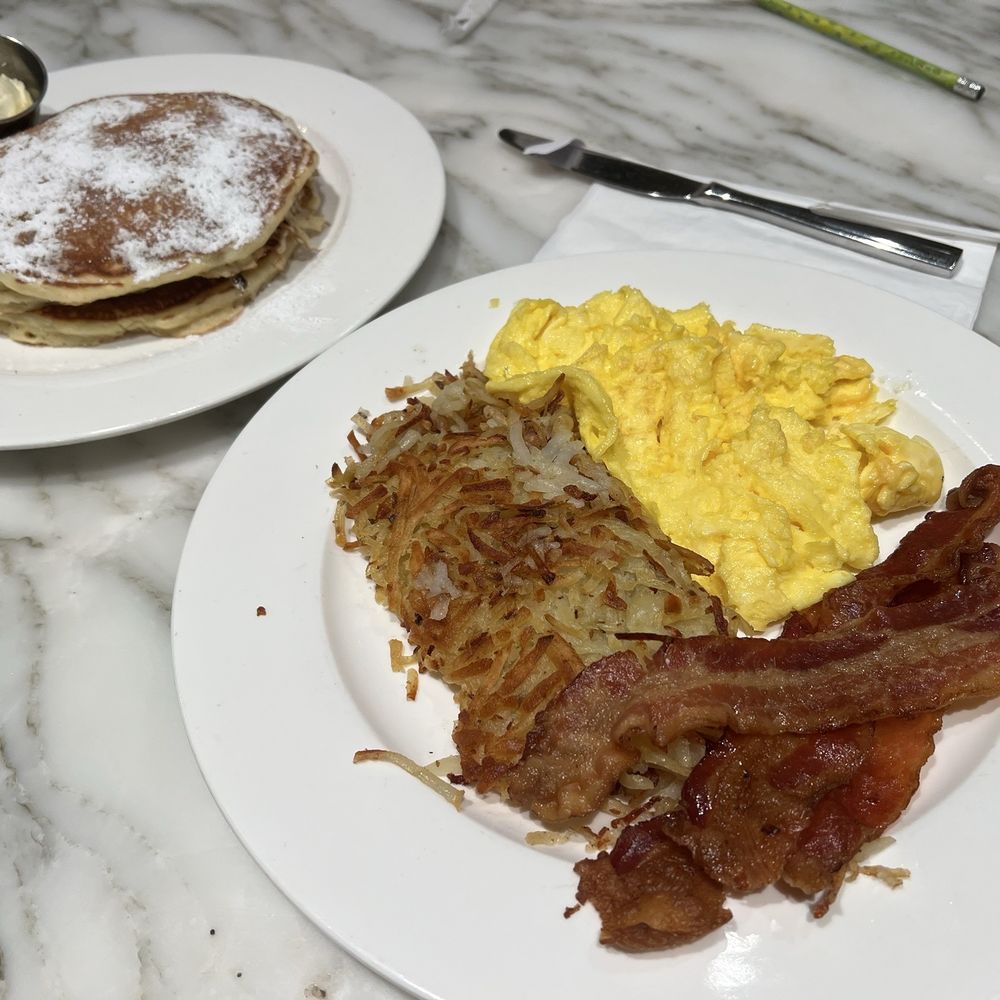 Brass Fork - Cafes Near Me - Henderson, Nevada